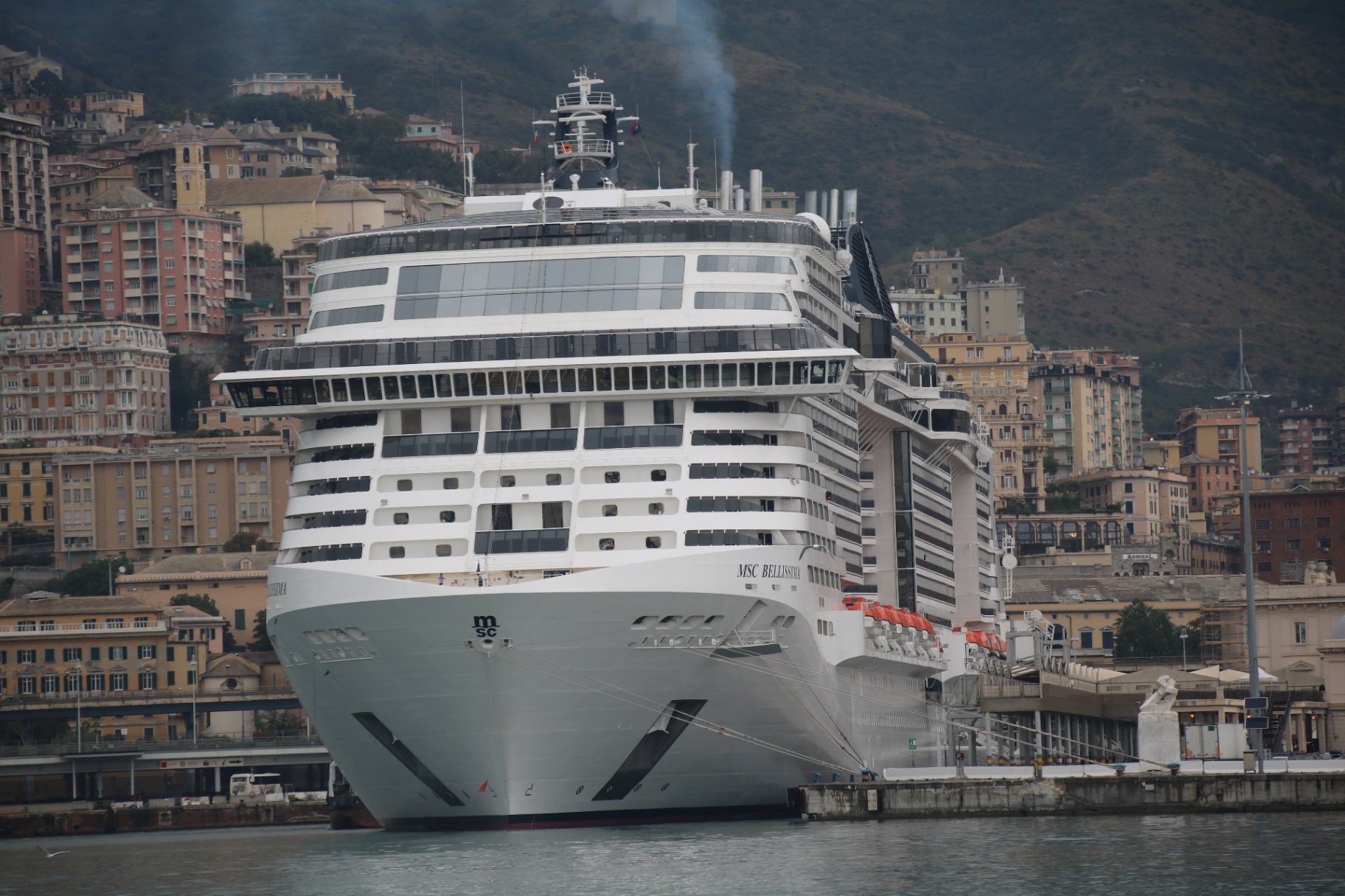 חרטום MSC Bellissima, גנואה